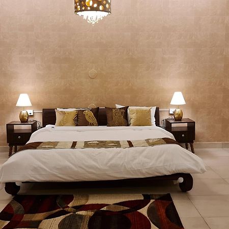 Khushana Villa By Baywatch Stayzz Chennai Extérieur photo
